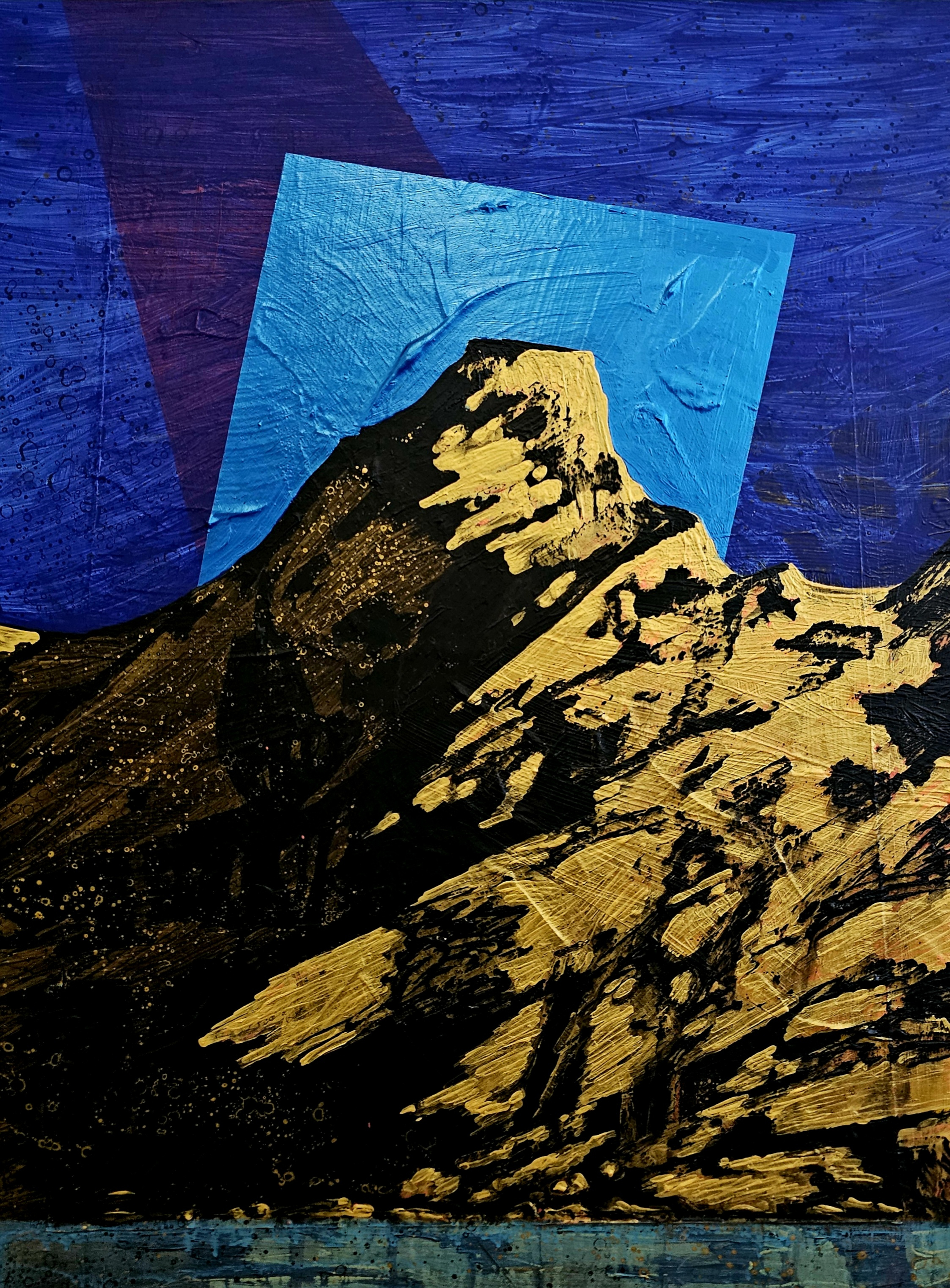 AI generated: The image shows an abstract depiction of a mountain in golden tones, which stands out against a deep blue background. A light blue square is placed above the mountain, giving the image a modern, geometric feel.