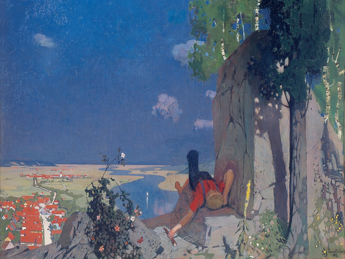 KI generiert: Das Bild zeigt eine Person, die auf einem Felsen ruht und in die Ferne auf eine weitläufige Landschaft blickt, während ein klarer blauer Himmel mit wenigen Wolken darüber zu sehen ist. Im Vordergrund ist ein Baum, der dem Bild Tiefe verleiht.